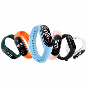 Smart bracelet Xiaomi Mi Smart Band 7 must