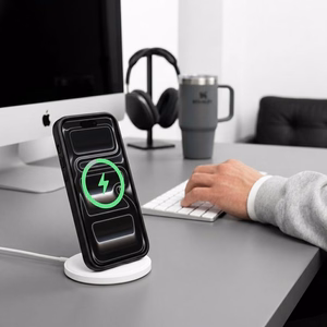 Tech-Protect Magmat MagSafe CC ümbris mudelile iPhone 17 Pro / 18 Pro – läbipaistev must
