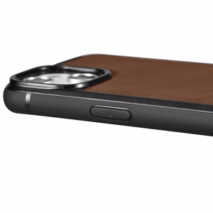 iCarer Leather Oil Wax ehtne nahkkott iPhone 14 Plus'ile (MagSafe ühilduv) pruun (WMI14220719-BN)