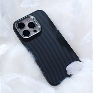 Benks Magnetic Armor Pro Kevlar Ümbris Metal Frame 600D (AD66) jaoks Iphone 16 Pro Max must (Camera Control Button)