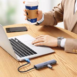 Ugreen CM475 multifunktsionaalne jaotur USB 3.0 - 3x USB / Ethernet RJ-45 / USB Type-C PD - hall