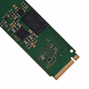 Micron 7450 PRO 3.84TB M.2 NVMe SSD ketas lugemine 5000 MB/s kirjutamine 2500 MB/s