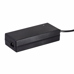 Akyga AK-ND-52 toiteadapter / inverter siseruumides 120 W must