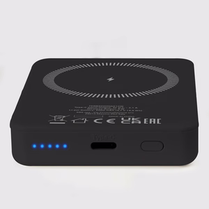 SBS TEBB5000MAG1CK Juhtmeta energiapank 5000 mAh USB-C, MagSafe ühilduv - must