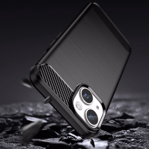Carbon Case iPhone 14 Plus paindlik geeliga tagakate must