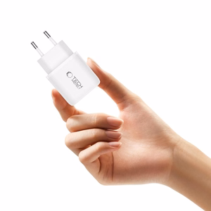 Tech-Protect NCA20 PD 20W QC3.0 USB-A / USB-C Wall Laadija + USB-C / Lightning Kaabel 100cm - valge
