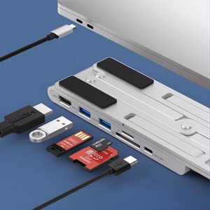 Choetech alus multifunctional station jaoks laptop PD / USB-C HDMI (4K / 30Hz) / 2xUSB-A / 1xUSB-C / 1xSD / 1xTF must (HUB-M43)
