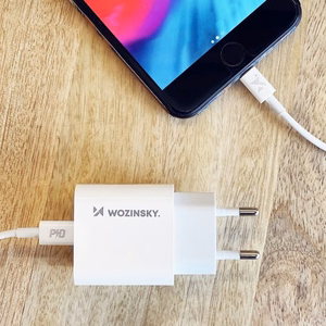 Laadija Wozinsky Quick Charge, valge PD 20W + Type-C / Lightning valge kaabel 100cm