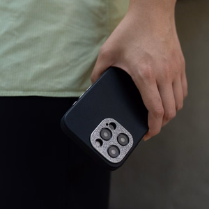 Moshi Napa MagSafe kvaliteetsest vegannahast ümbris seadmele iPhone 15, Midnight Black värvitoonis
