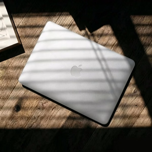 Tech-Protect Softshell umbris MacBook Pro 14 tolli 2021 / 2023 / 2024 / 2025 / 2026, labipaistev