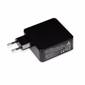 iBox IUZ65WA toiteadapter auto 65 W must