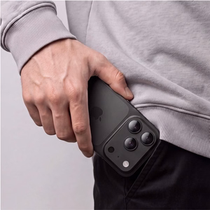 Must Tech-Protect CamFull Fit+ alumiiniumist ja karastatud klaasist kaameramooduli kaitse Apple iPhone 18 Pro Max telefonile