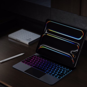 Dux Ducis MK-seeria klaviatuurümbris iPad Pro 13" (2024) jaoks, must