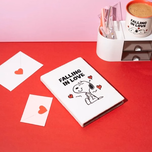 Snoopy Love Season A5 märkmik plüüskaanega