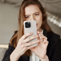 Silicone Zephyr Mag Cover compatible with MagSafe do IPHONE 16 valge