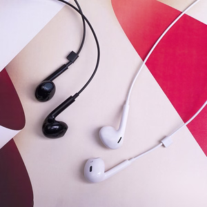 Maxlife juhtmega kõrvaklapid MXEP-04 USB-C valge