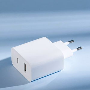 Xiaomi Travel Laadija Combo fast Laadija USB-A / USB-C 33W PD valge (BHR4996GL)