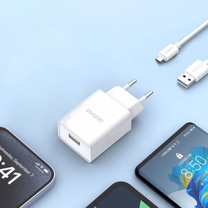 Dudao A4EU USB-A 2.1A wall Laadija - valge + USB-A - micro USB kaabel