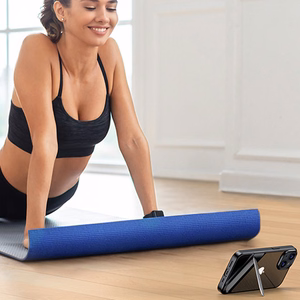 Ugreen LP634 Kickalus Protective Ümbris Hard Cover with Gel Frame and Built-in Alus jaoks iPhone 14 Plus (90925)