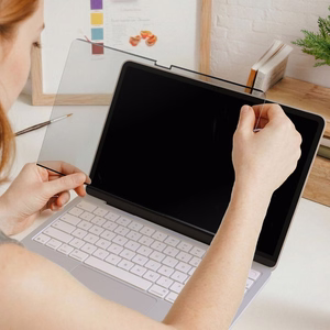 AmazingThing Radix MagClear kile MacBook Neo 13" jaoks