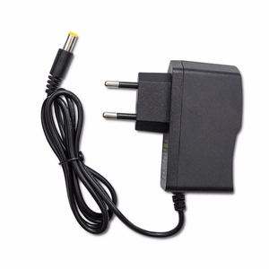Qoltec 51799 aktiivne HDMI jagur 4 x HDMI 4K x 2K | 6Gb/s | 60Hz