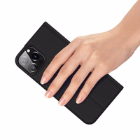 Dux Ducis Skin Pro raamaturiiuli tüüpi ümbris iPhone 13 Pro jaoks must