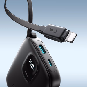 Joyroom JR-PBF18 22.5W 10000mAh Powerbank koos sisseehitatud Lightning kaabliga + USB-C kaabel 0.25 cm - Must