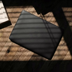 Tech-Protect Softshell umbris MacBook Pro 14 tolli 2021 / 2023 / 2024 / 2025 / 2026, matt must