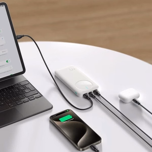 Akupank Joyroom JR-PBF12 valge 10000mAh (PD / QC3.0)