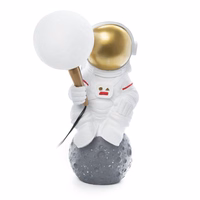 Moon laua lamp ASTRONAUT standing Kunst Deco (mudel 1) AMTL