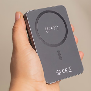 Forever traadita energiapank MATB-200 20W PD 5000 mAh magnetiline must