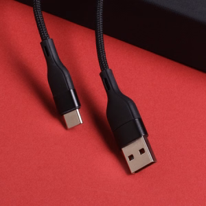 Maxlife MXUC-07 кабель USB - USB-C 1,0 m 3A черный нейлон