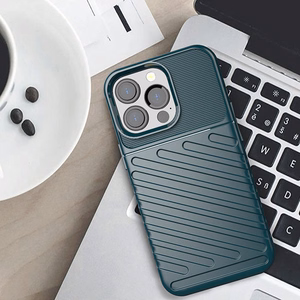 Thunder Case гибкий прочный защищённый TPU чехол для iPhone 13 Pro зелёный