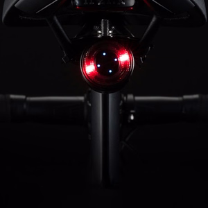 Rockbros Q1 tagumine jalgrattatuli 7 värvi LED + USB-C - USB-A kaabel - must