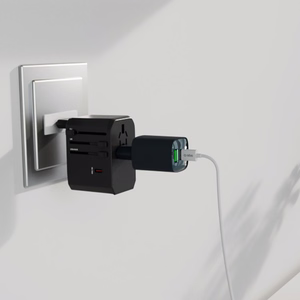 SBS Universal GaN Travel Adapter 70W 3xUSB-C 2xUSB-A with Ümbris - Must