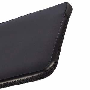 Must Tucano Elements 2 4 mm neopreenümbris MacBook Air 13-tollistele (2018–2024), MacBook Pro 13-tollistele (2016–2022) ja 12-tollistele sülearvutitele