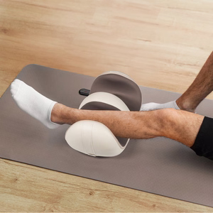 REBEL ACTIVE Shiatsu jala-, sääre- ja reiemassaažiseade soojenduse ja puldiga