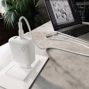 Puro Daily Prolite 45W USB-C USB-A Power Delivery Laadija koos USB-C Kaabel - valge