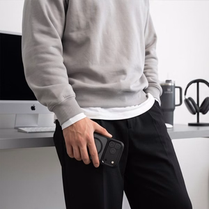 Tech-Protect Magmat MagSafe CC ümbris mudelile iPhone 17 Pro / 18 Pro – läbipaistev must