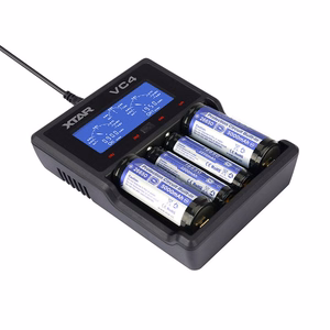 XTAR VC4 – USB-akulaadija, 4 pesa