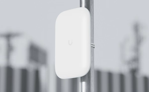 Ubiquiti Panel Antenna Ultra paneel-võrguantenn, 15 dBi