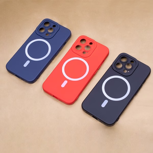 Silicon Mag ümbris for iPhone 16 Plus 6,7" punane