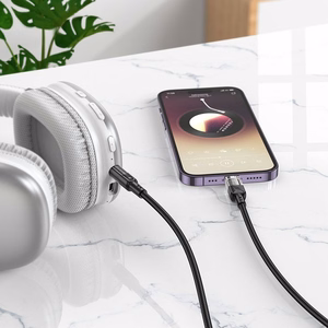 AUX kaabel Jack 3,5 mm Lightning Hoco 1,2 m UPA27 must