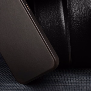 Dux Ducis Napoli ümbris iPhone 14 Plus nahast ümbris (MagSafe ühilduv) Tumepruun