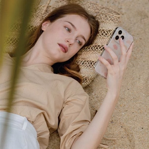Uniq Coehl Meadow ümbris jaoks iPhone 14 Pro Max - roosa