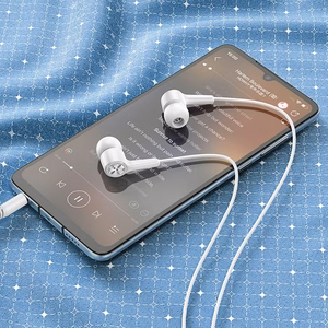 HOCO wire kõrvaklapid Jack 3,5 mm with microphone M104 valge