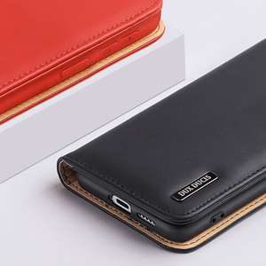 Dux Ducis Hivo Nahast Flip Cover Ehtne nahast rahakott kaartide ja dokumentide jaoks Samsung Galaxy S22 + (S22 Plus) Must
