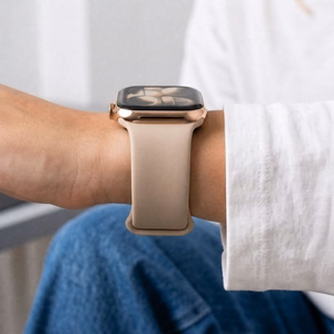 Tech-Protect silikoonrihm Apple Watch 44 / 45 / 46 / 49 mm jaoks, beež