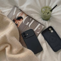 Tech-Protect Silicone MagSafe Ümbris jaoks iPhone 17 - Must