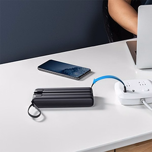 Powerbank Veger C20 (W2047 / W2059) 20000 mAh with built-in Micro-USB cables / Type C / Lightning must